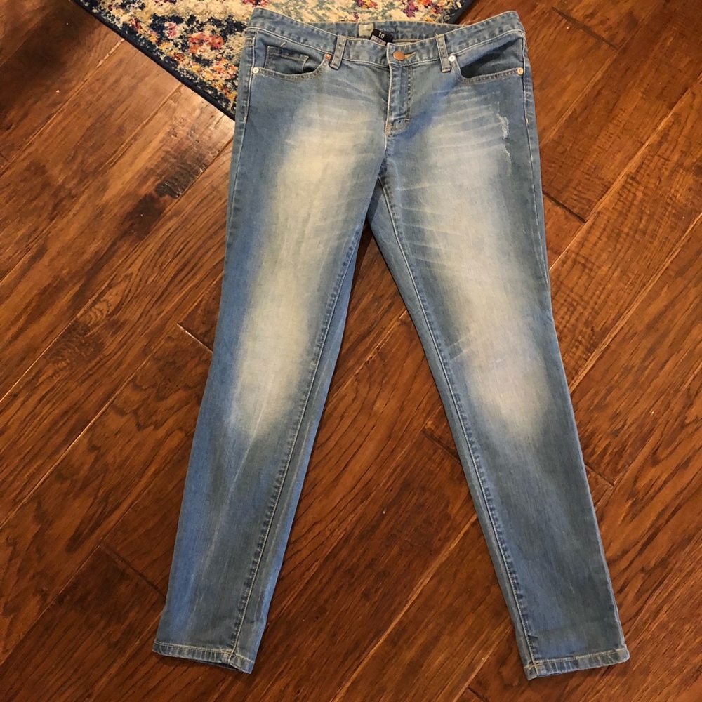 Mossimo Light Wash Skinny Jeans